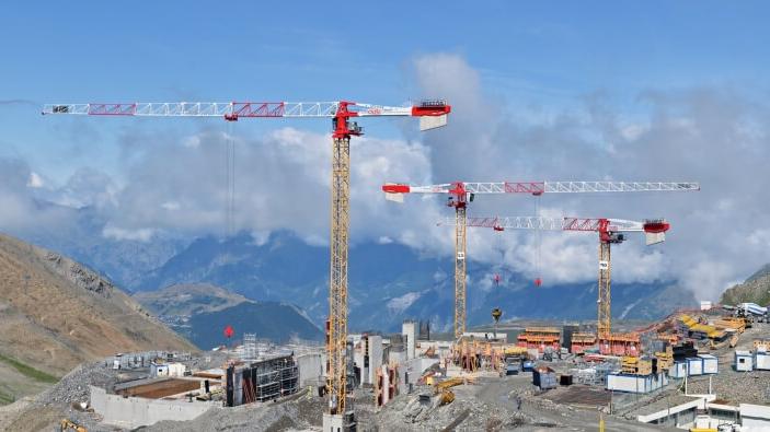 Potain-cranes-triumph-in-remote-French-Alps-cable-car-project-01.jpg